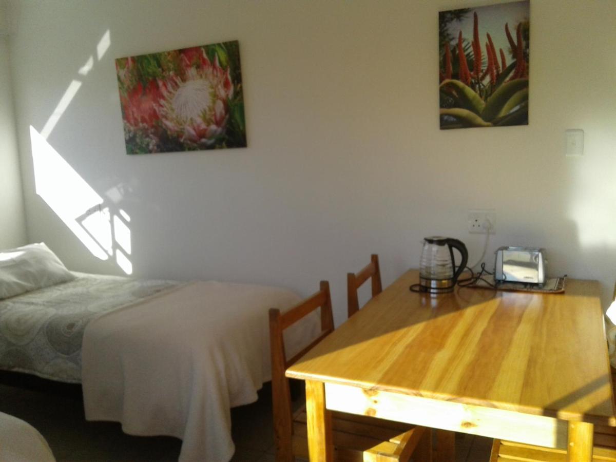 Come Home In Oudtshoorn Self-Catering Units ภายนอก รูปภาพ